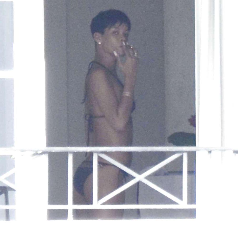 12P Rihanna Caught Naked Outside Her Balcony In Barbados 