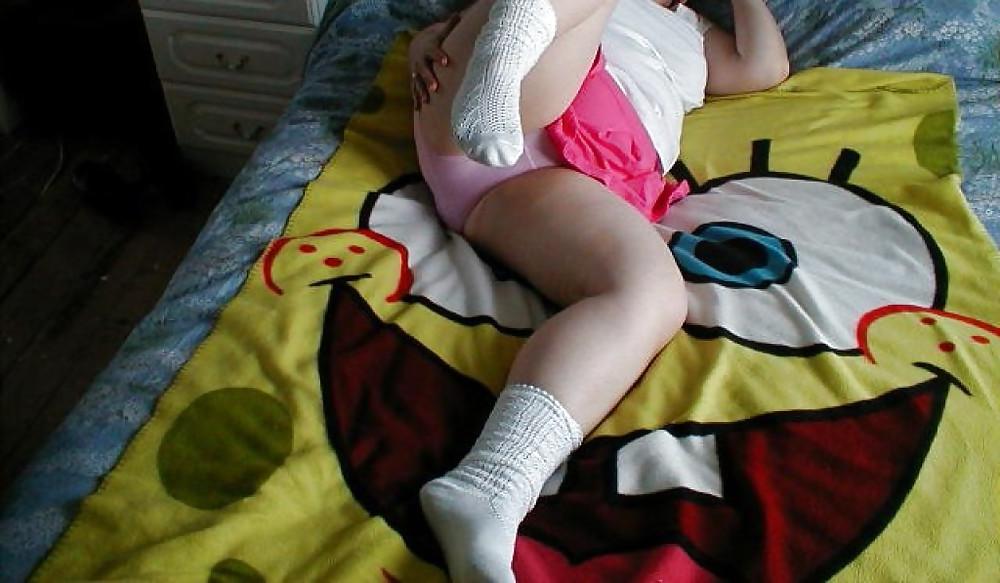 25P Panties up her pink skirts