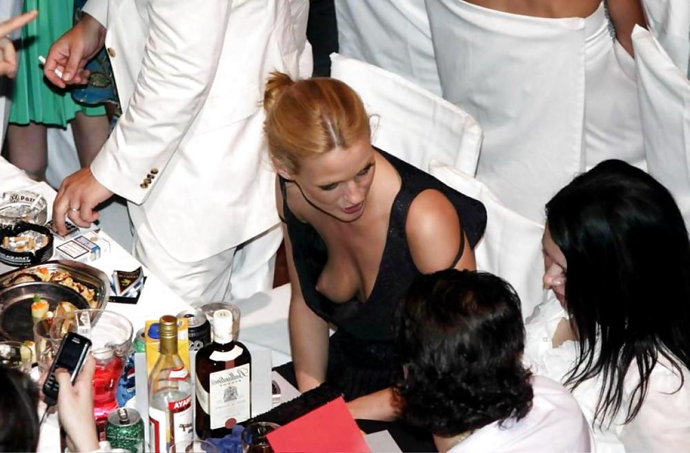 25P Celebrities Nude Slip 26