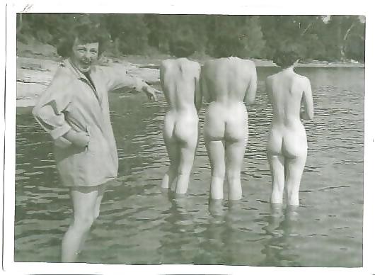 25P Naked pictures of your mom 3