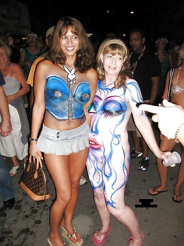25P Naked pictures of your mom 3