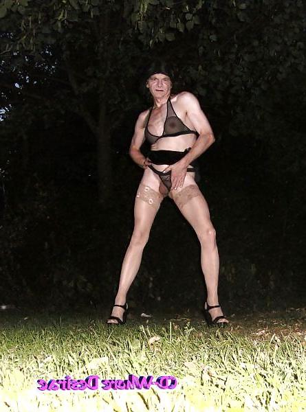 13P Crossdresser whore