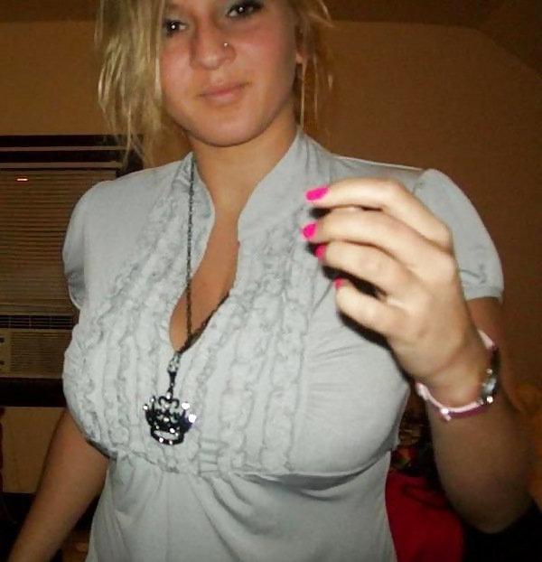 19P Big Boobs Brittany