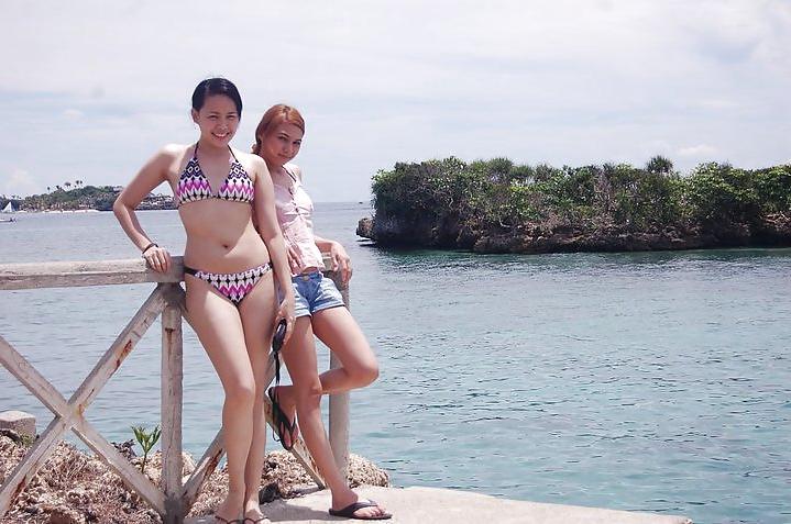 25P Pinay bikini