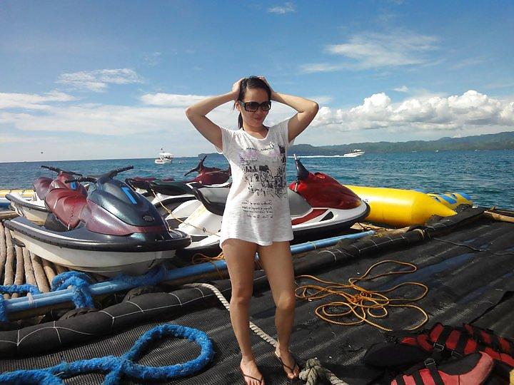 25P Pinay bikini