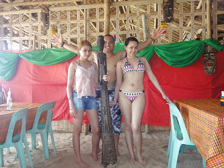 25P Pinay bikini