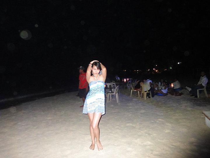 25P Pinay bikini