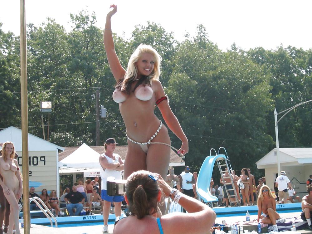 25P Wonderful Strippers