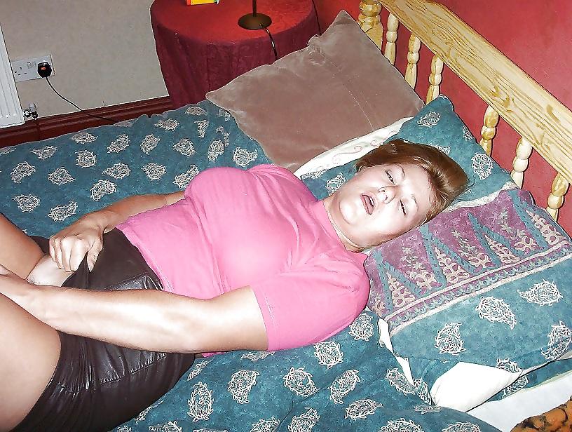 25P Amateur Masturbation vol 38