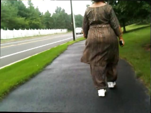4P Indian Mature Booty walking