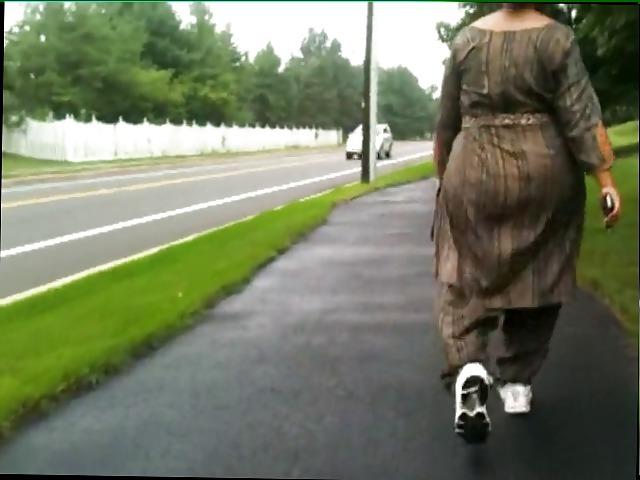 4P Indian Mature Booty walking