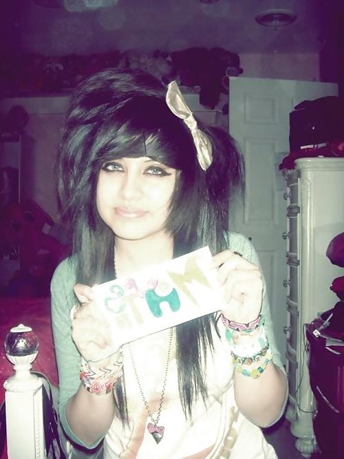 25P Latin EMO Teen