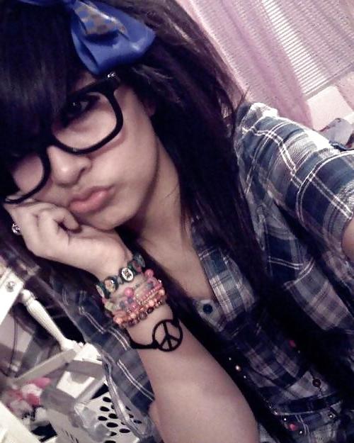 25P Latin EMO Teen