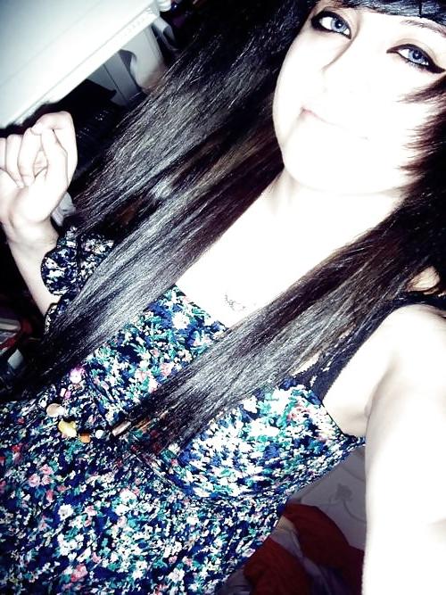 25P Latin EMO Teen