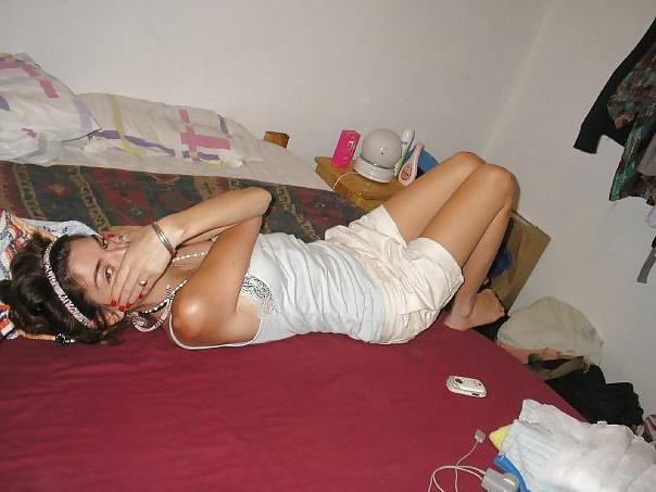 8P HOT BABES!! COMMENTS PLEASE..