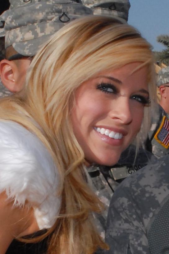 25P Kelly Kelly - WWE Diva mega collection
