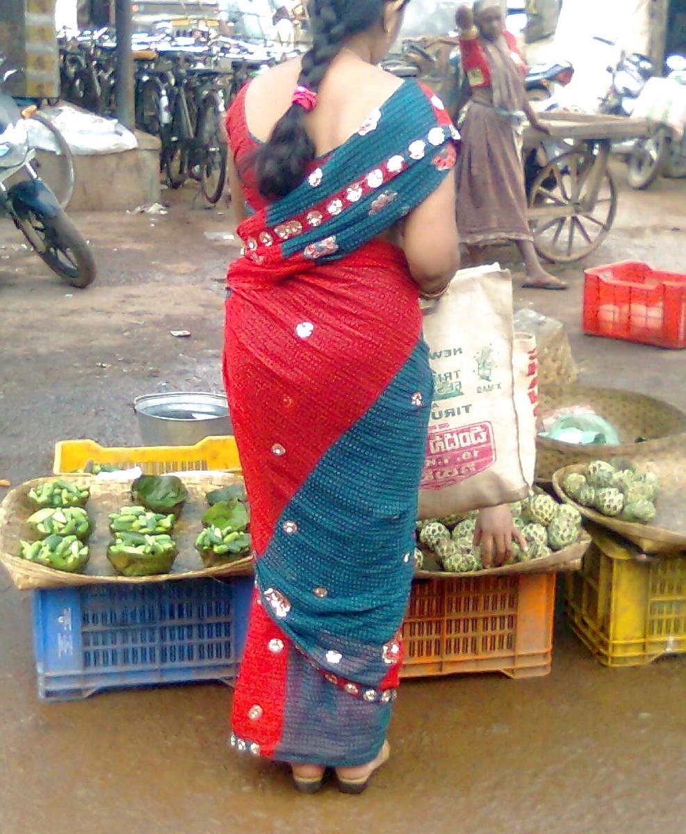 20P Desi Booty CanDid...
