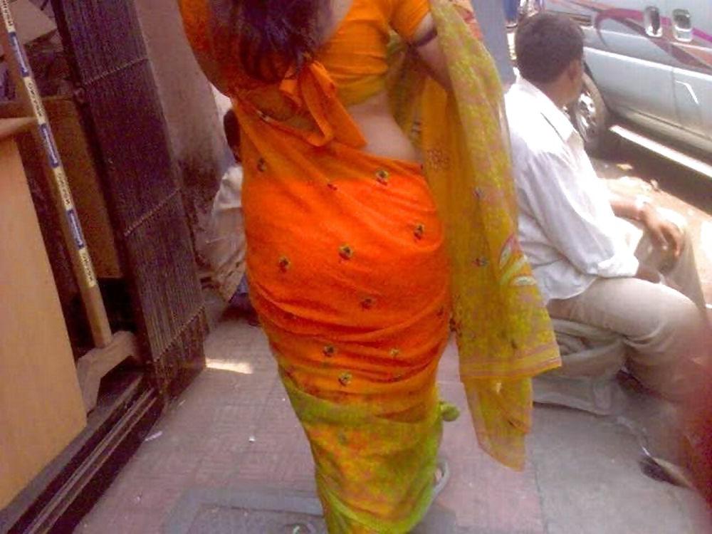 20P Desi Booty CanDid...