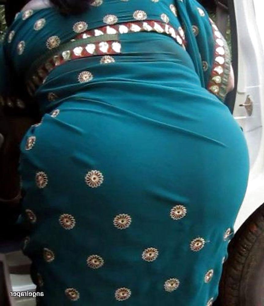 20P Desi Booty CanDid...