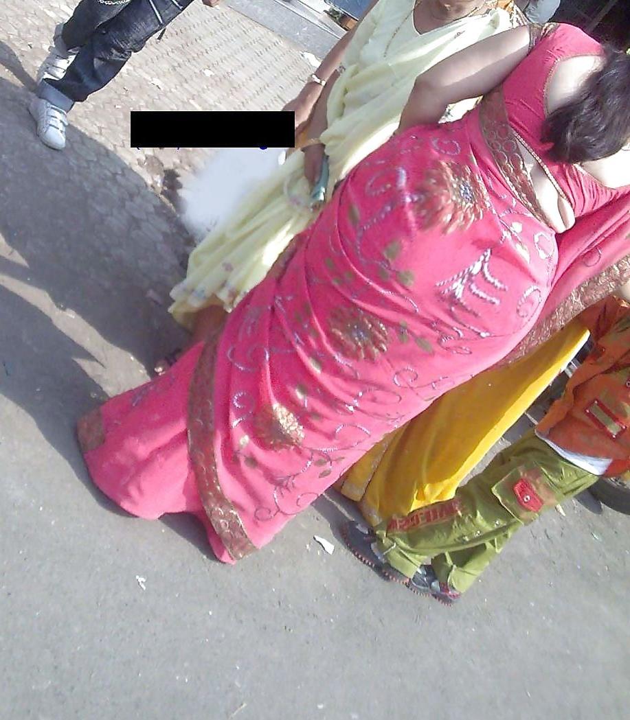20P Desi Booty CanDid...