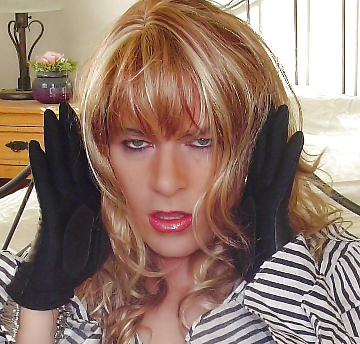 25P Beautiful Crossdresser Faces By TROC
