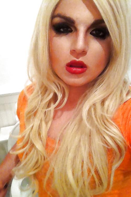 25P Beautiful Crossdresser Faces By TROC