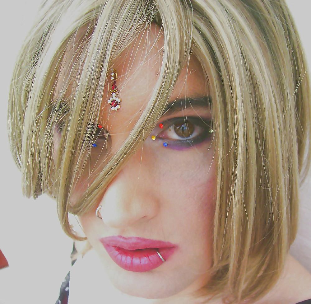 25P Beautiful Crossdresser Faces By TROC