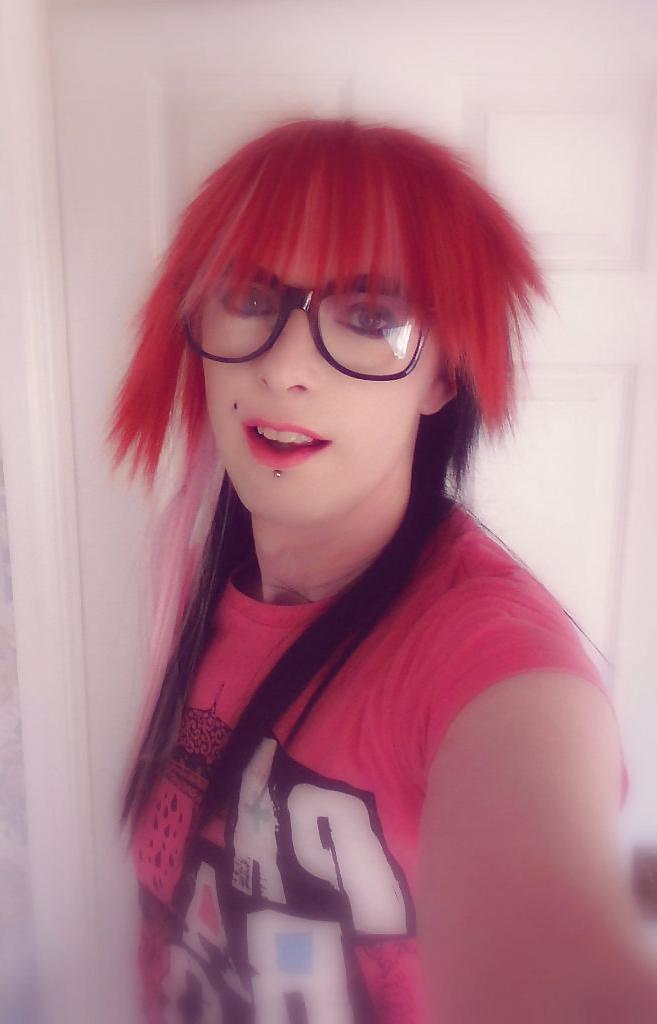 25P Tranny Pretty Kitty Emo Style ( non Nude )