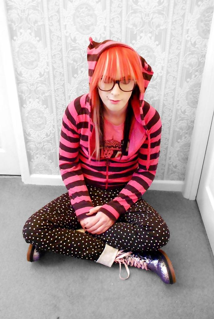 25P Tranny Pretty Kitty Emo Style ( non Nude )