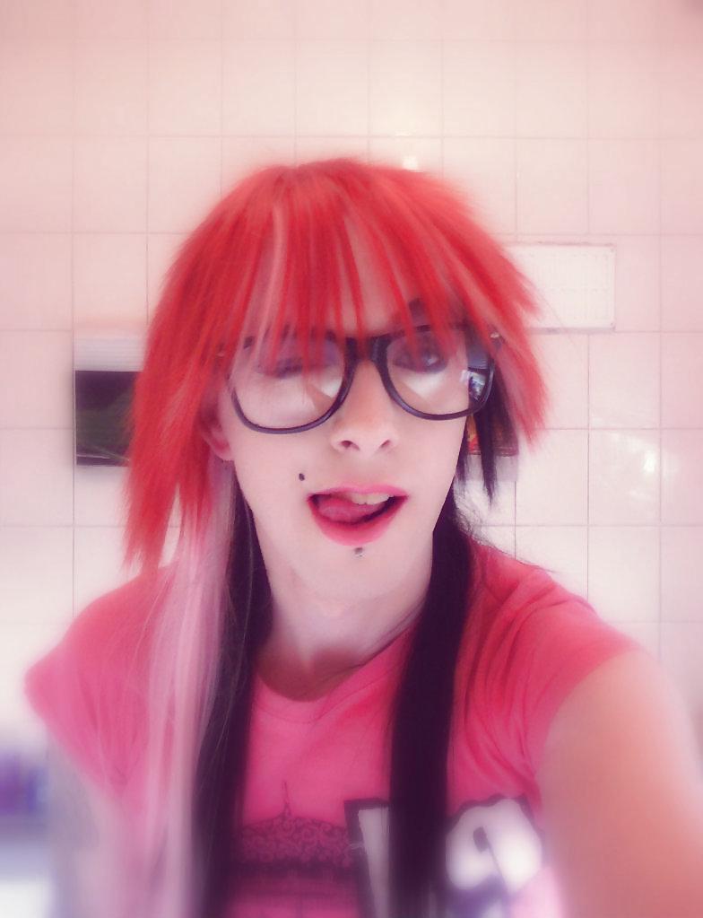 25P Tranny Pretty Kitty Emo Style ( non Nude )