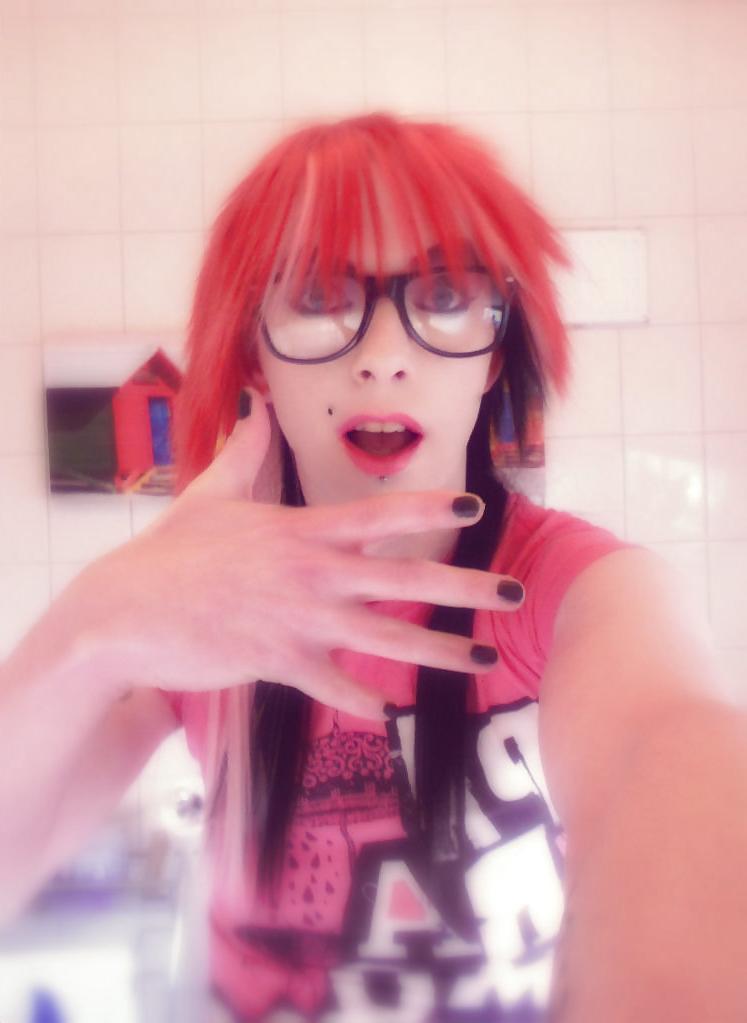 25P Tranny Pretty Kitty Emo Style ( non Nude )