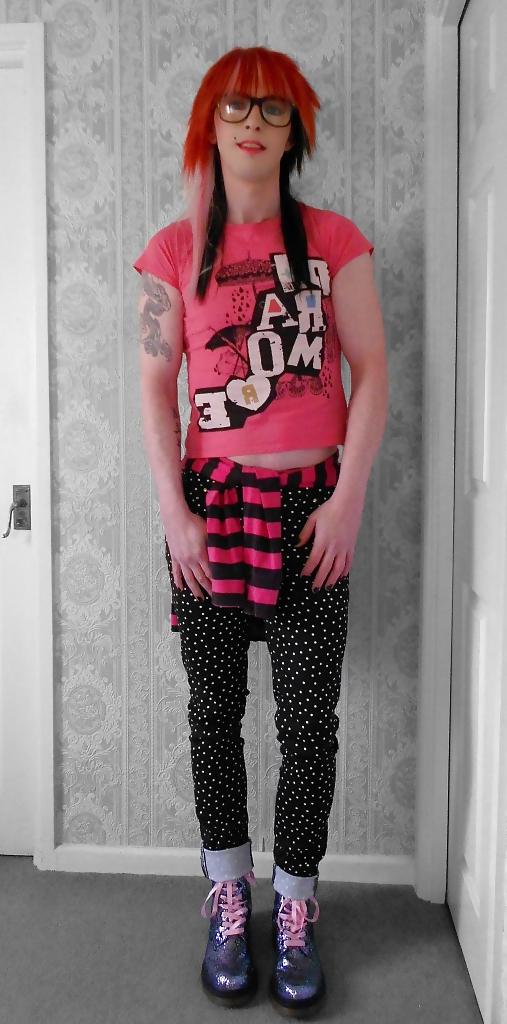 25P Tranny Pretty Kitty Emo Style ( non Nude )