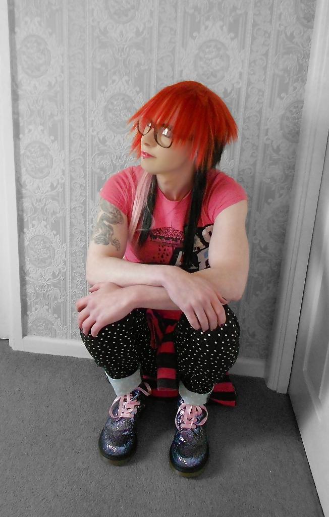 25P Tranny Pretty Kitty Emo Style ( non Nude )