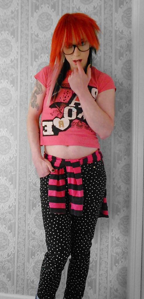25P Tranny Pretty Kitty Emo Style ( non Nude )