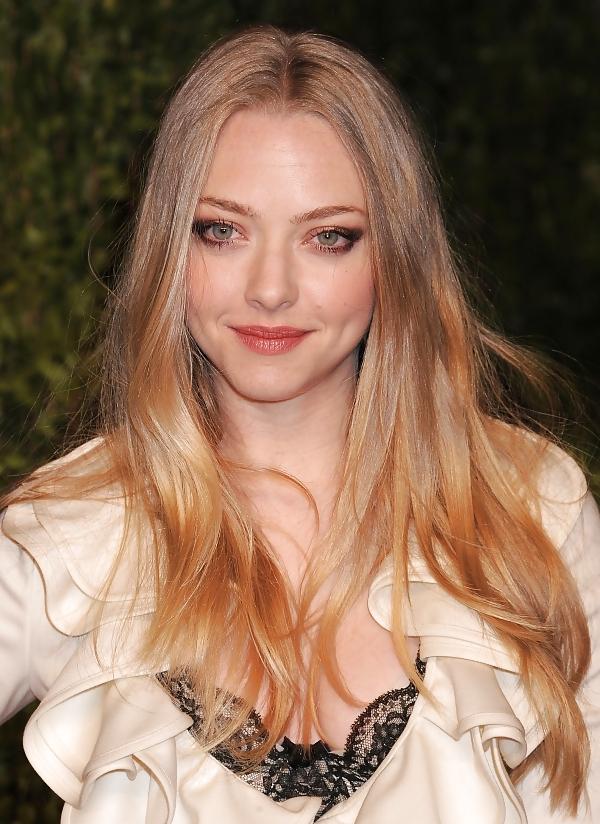 25P Amanda Seyfried Collection (With Nudes + Fakes)