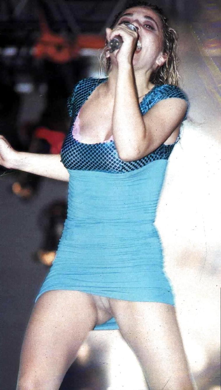 25P Upskirt 10