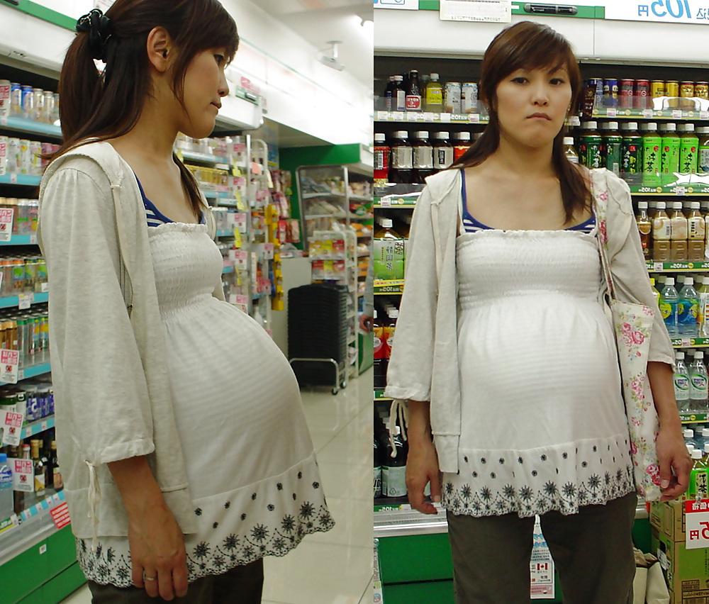 25P Various Japanese Girls on the Street PT 3