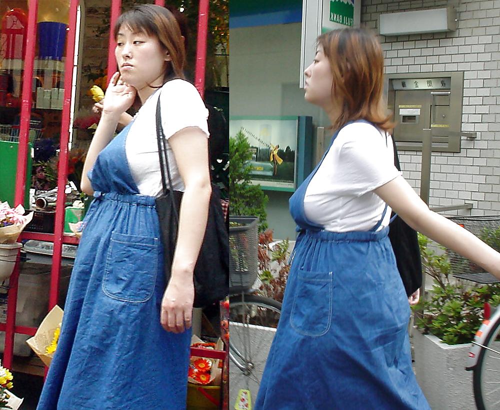 25P Various Japanese Girls on the Street PT 3