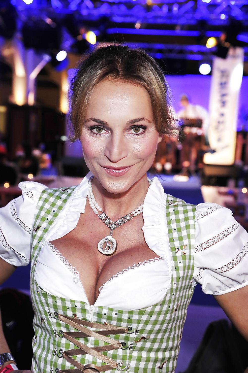 18P Hottest German Celebrity MILFs