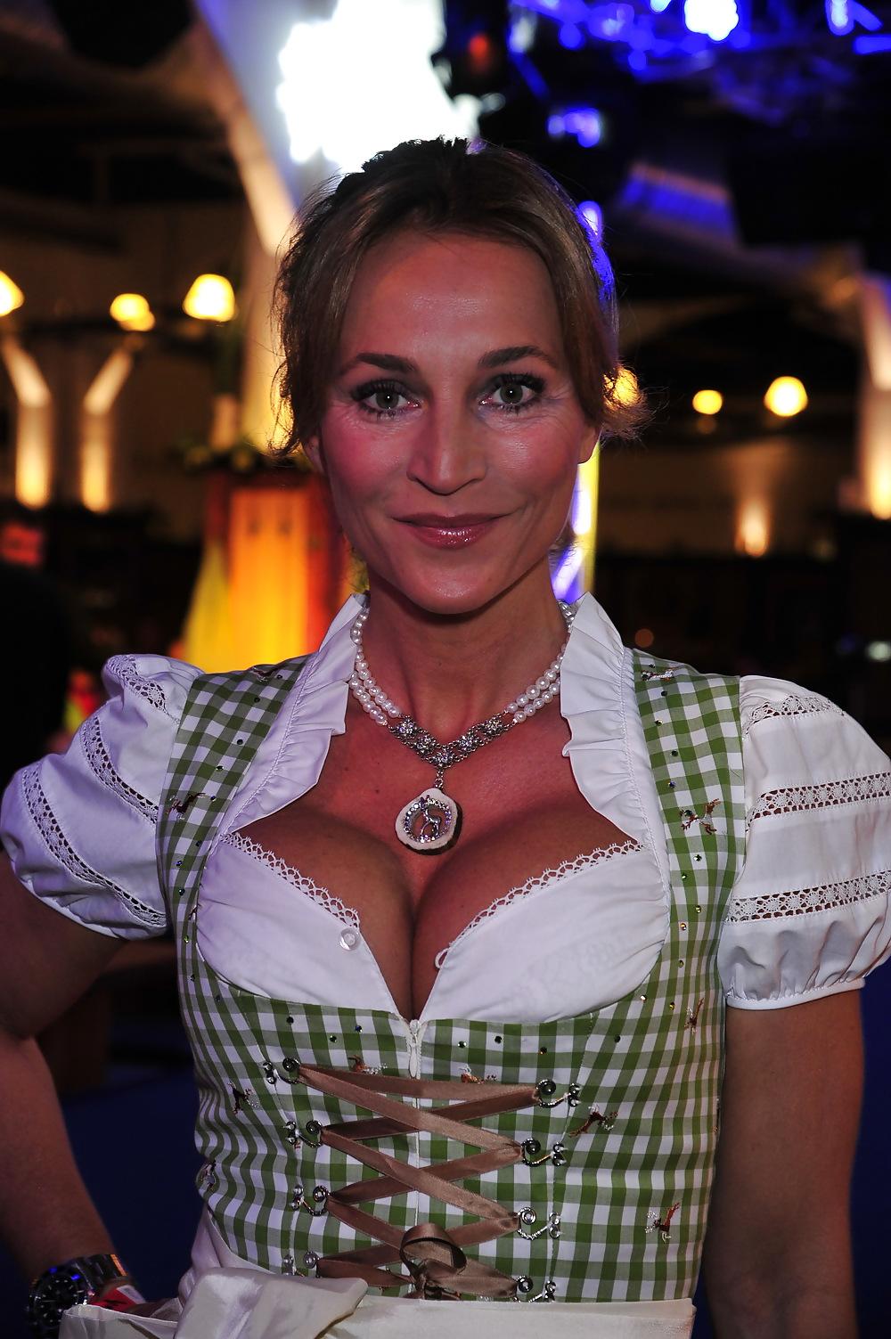 18P Hottest German Celebrity MILFs