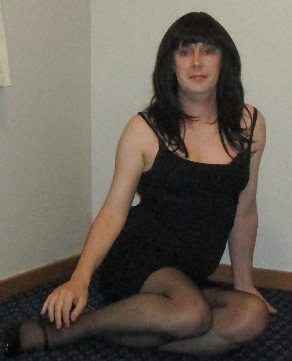 12P Black mini skirt and fashion top stockings