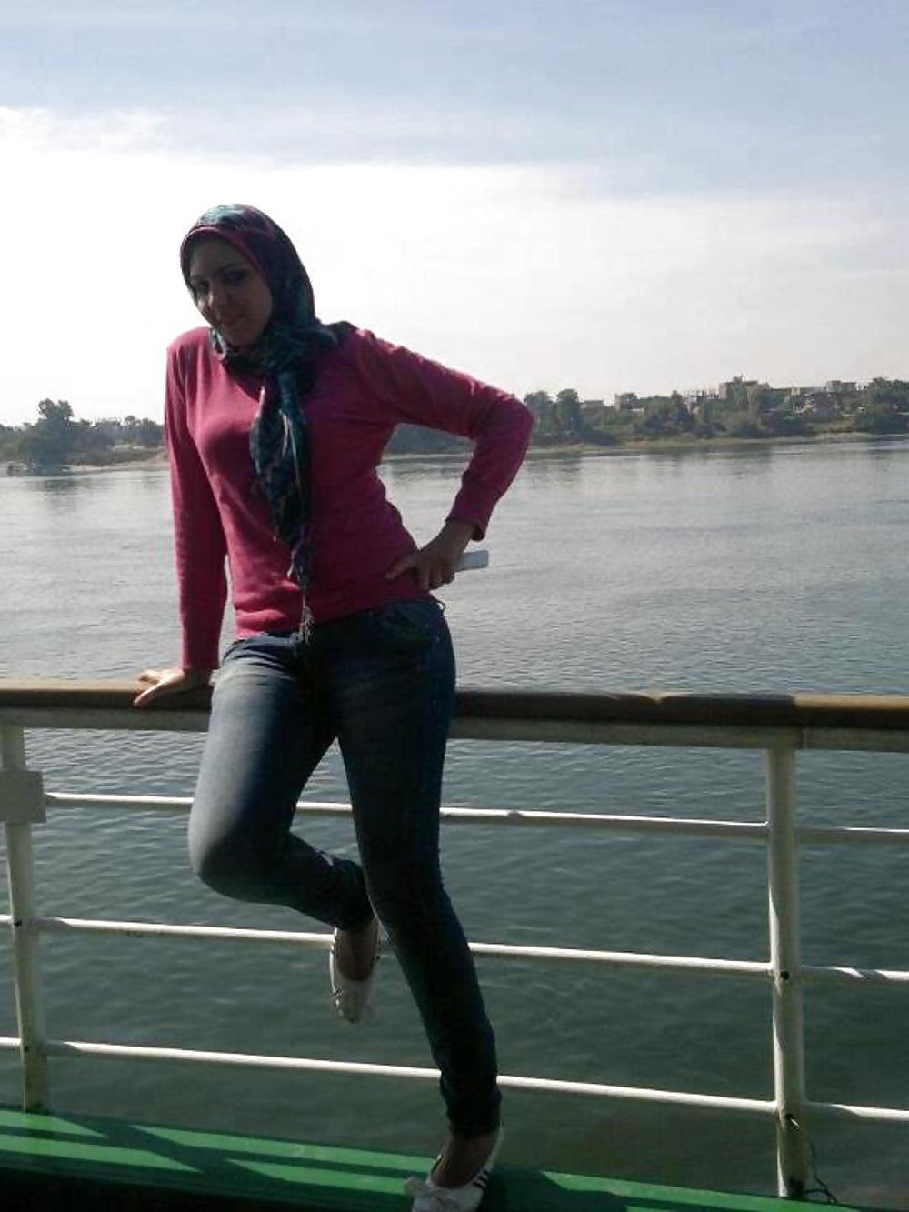 5P Arab turkish girls w big boobs