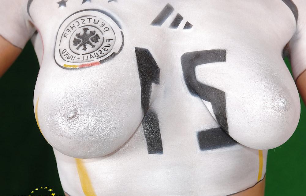 25P FOOTBALL GIRLS GERMANY C5M