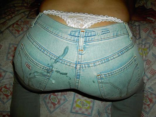 25P Ouer FAVORITE: Cum on Jeans