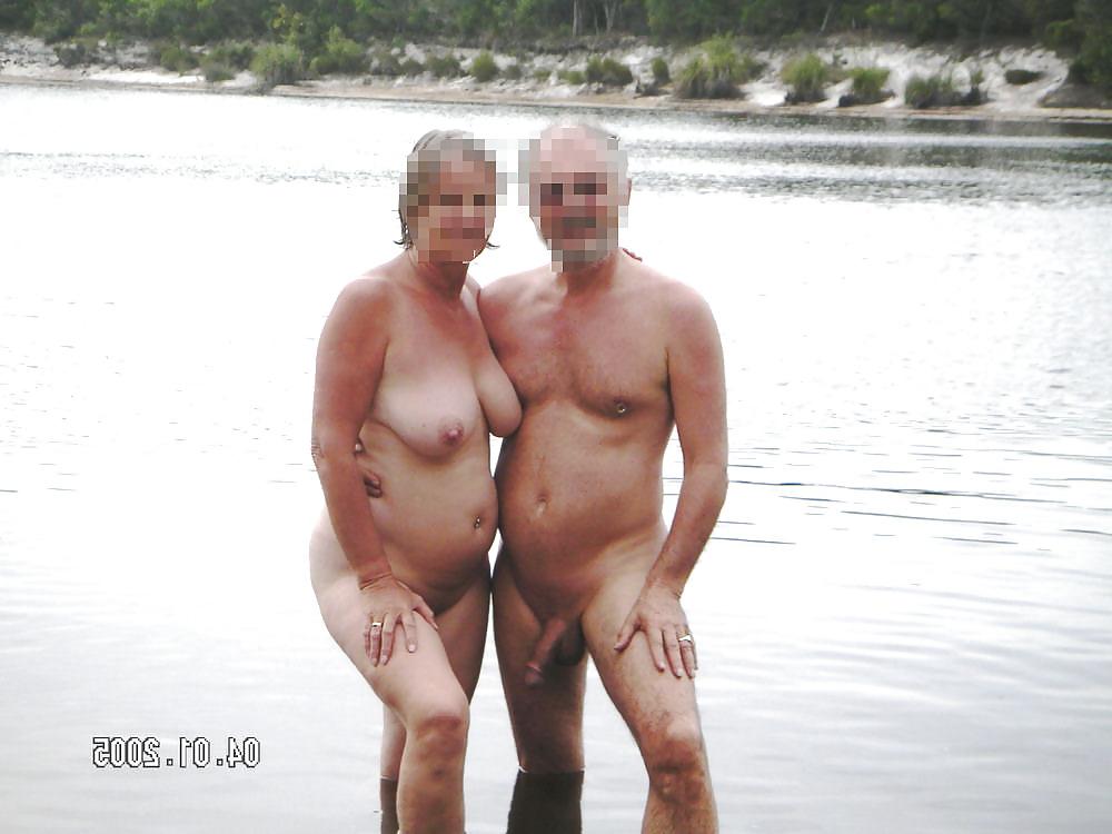 16P Various Pics - Swingers Mostly - 23