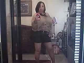 25P A SEXY MILF I MET AT STORE  I SO LOVE OLDIER WOMEN