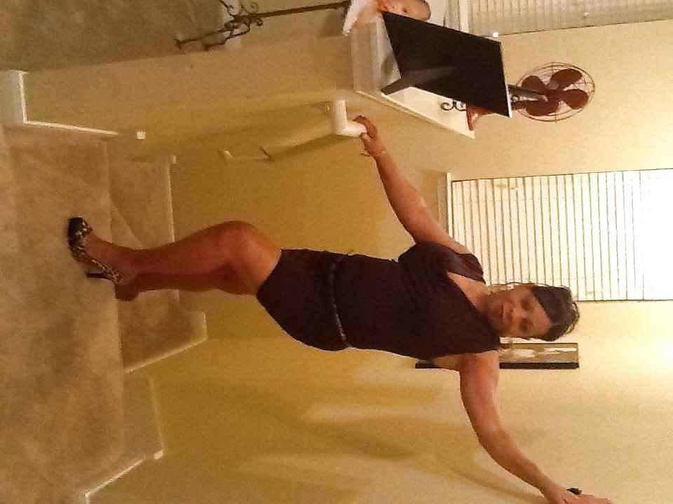 25P A SEXY MILF I MET AT STORE  I SO LOVE OLDIER WOMEN