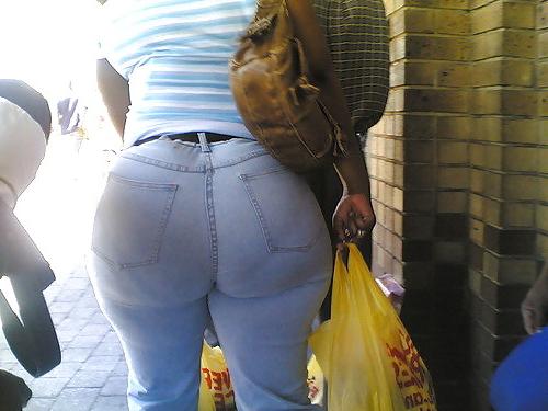 19P Big Booty 62