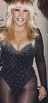 25P Caliente: Laura Leon II