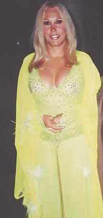 25P Caliente: Laura Leon II